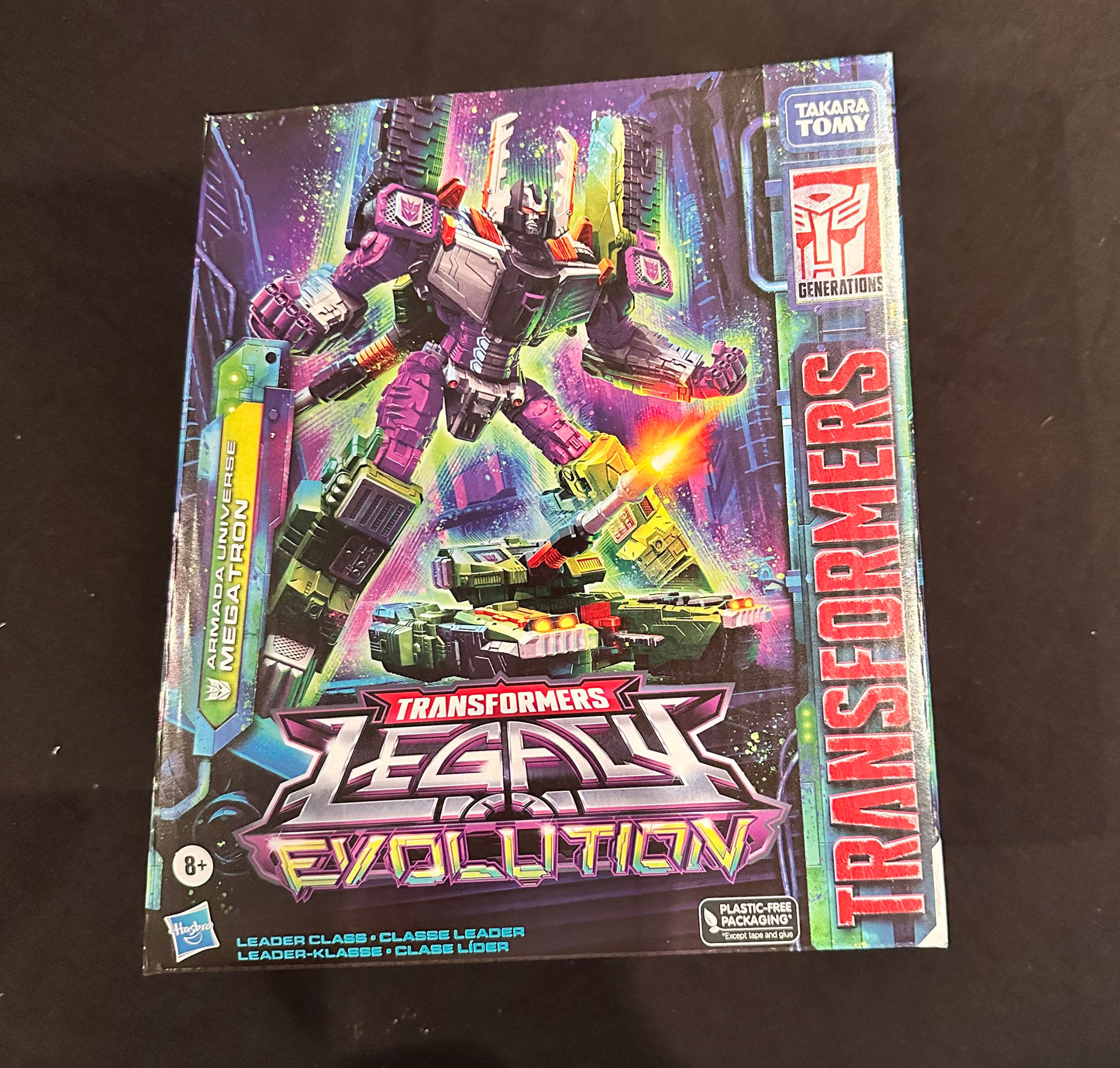 Transformers Legacy: Evolution Leader Armada Universe Megatron